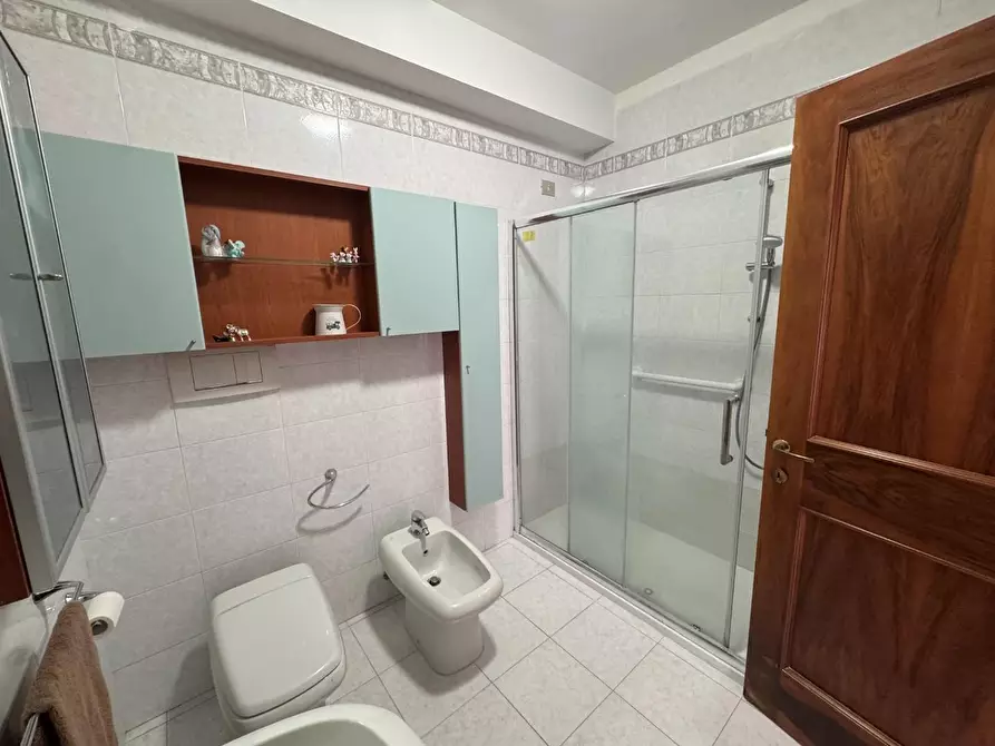 Immagine 34 di Appartamento in vendita  a Livorno