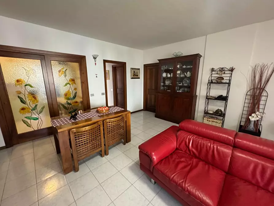 Immagine 12 di Appartamento in vendita  a Livorno