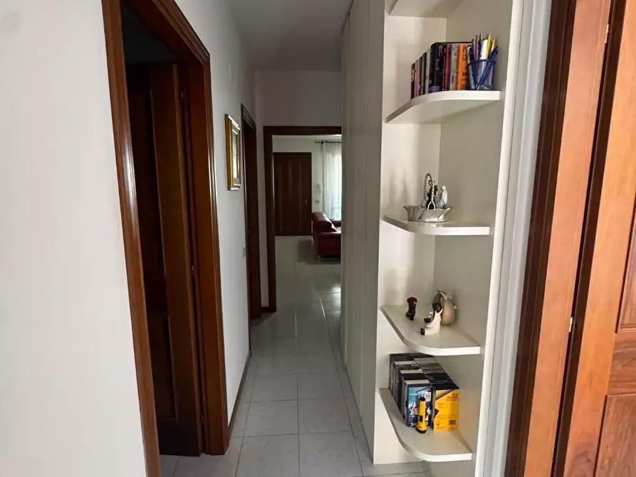 Immagine 22 di Appartamento in vendita  a Livorno