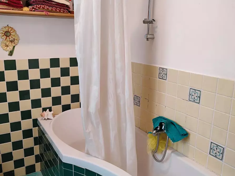 Immagine 10 di Appartamento in vendita  a Livorno