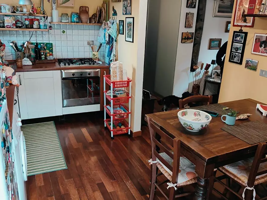 Immagine 5 di Appartamento in vendita  a Livorno