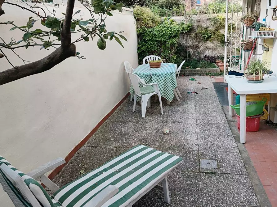 Immagine 1 di Appartamento in vendita  a Livorno