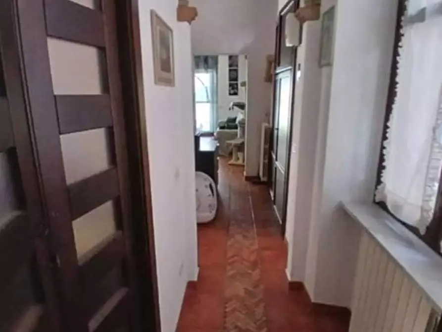 Immagine 11 di Casa indipendente in vendita  a Massa