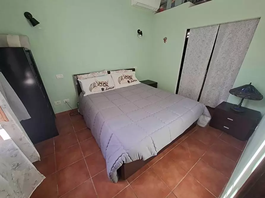 Immagine 19 di Casa indipendente in vendita  a Massa