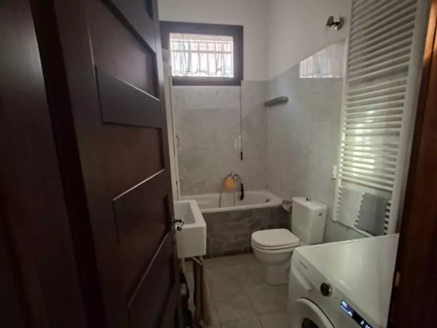 Immagine 26 di Casa indipendente in vendita  a Massa