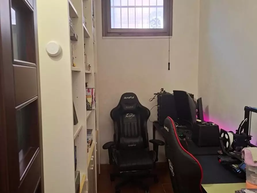 Immagine 16 di Casa indipendente in vendita  a Massa
