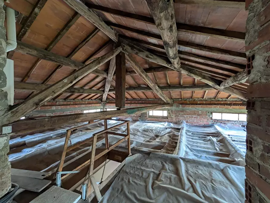 Immagine 26 di Casa bifamiliare in vendita  a Barga