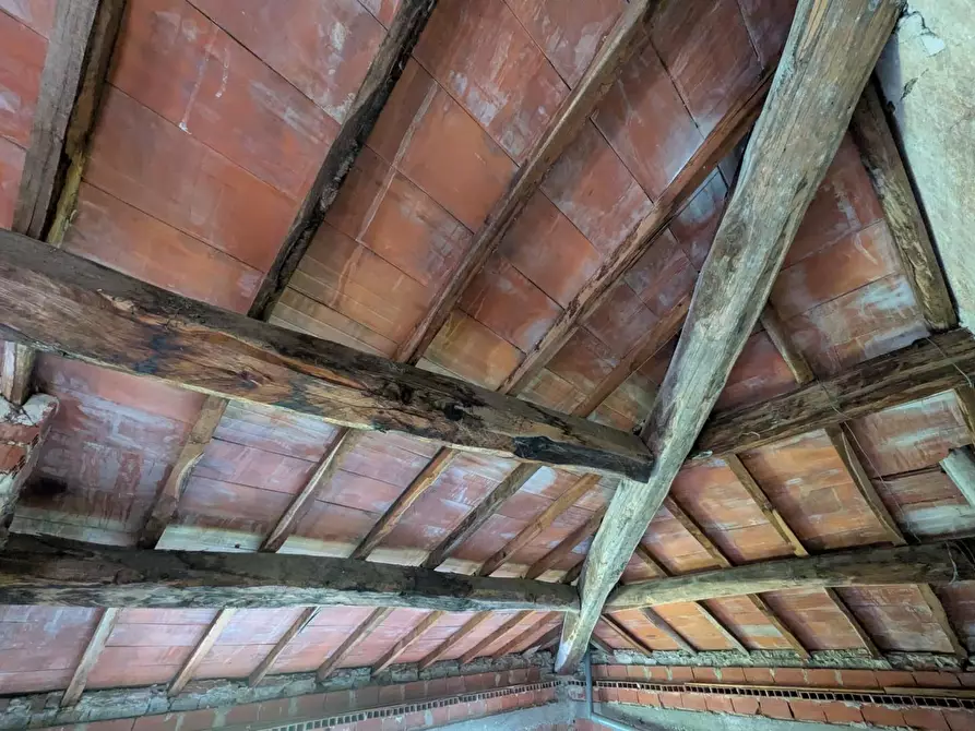 Immagine 25 di Casa bifamiliare in vendita  a Barga