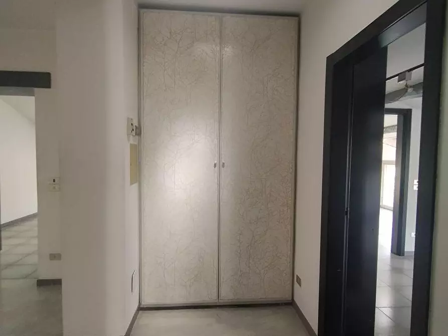 Immagine 26 di Mansarda in vendita  a Massa