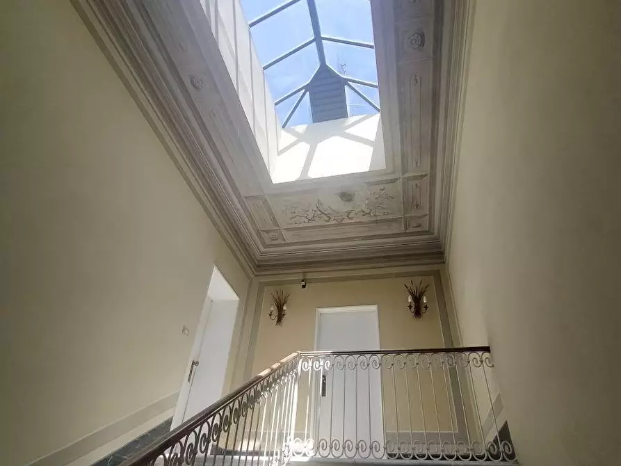 Immagine 30 di Mansarda in vendita  a Massa