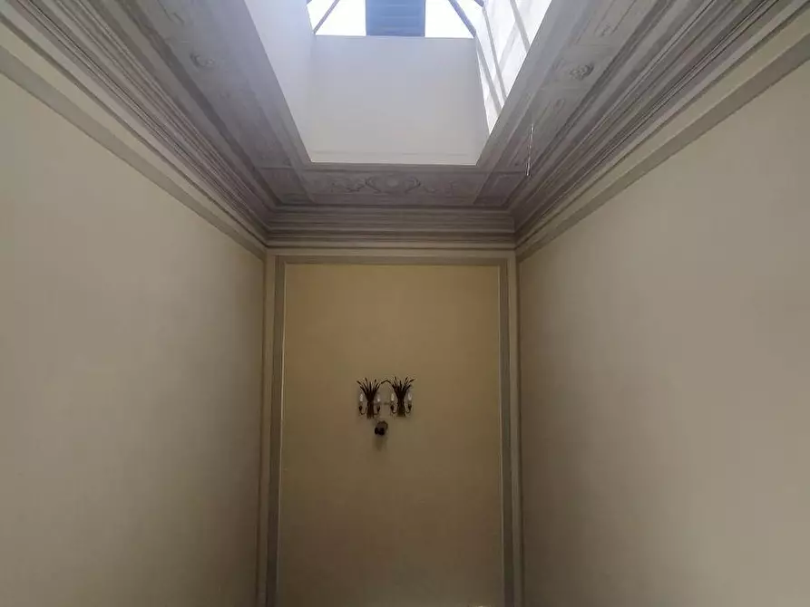 Immagine 28 di Mansarda in vendita  a Massa