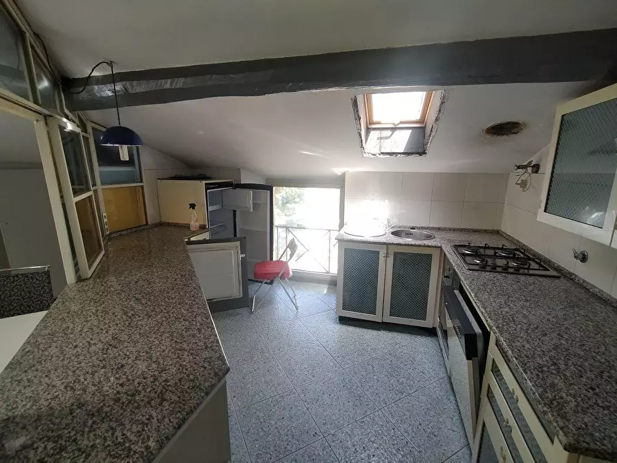 Immagine 6 di Mansarda in vendita  a Massa