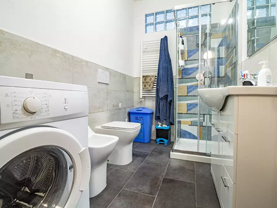 Immagine 13 di Appartamento in vendita  a Pisa