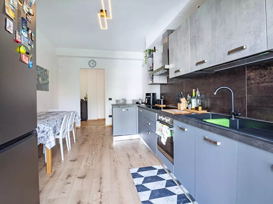 Immagine 11 di Appartamento in vendita  a Pisa