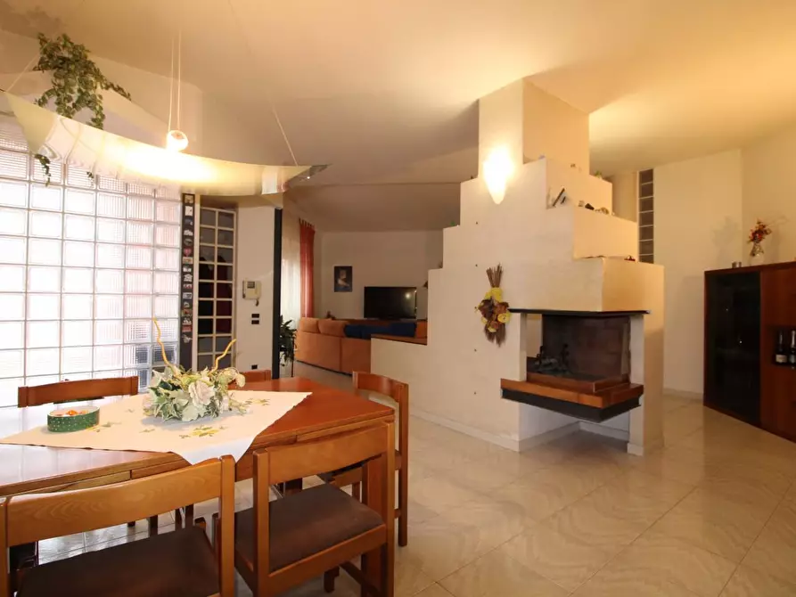 Immagine 2 di Casa indipendente in vendita  a Vicopisano