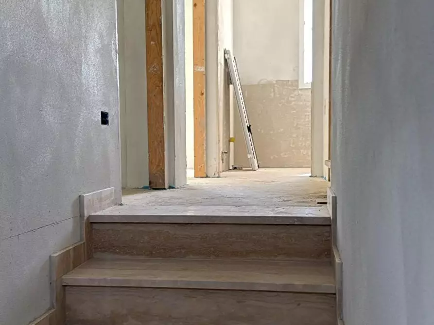 Immagine 7 di Villetta a schiera in vendita  a Cascina