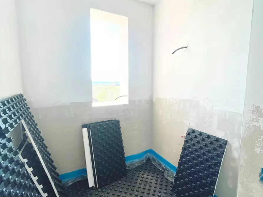 Immagine 11 di Villetta a schiera in vendita  a Cascina