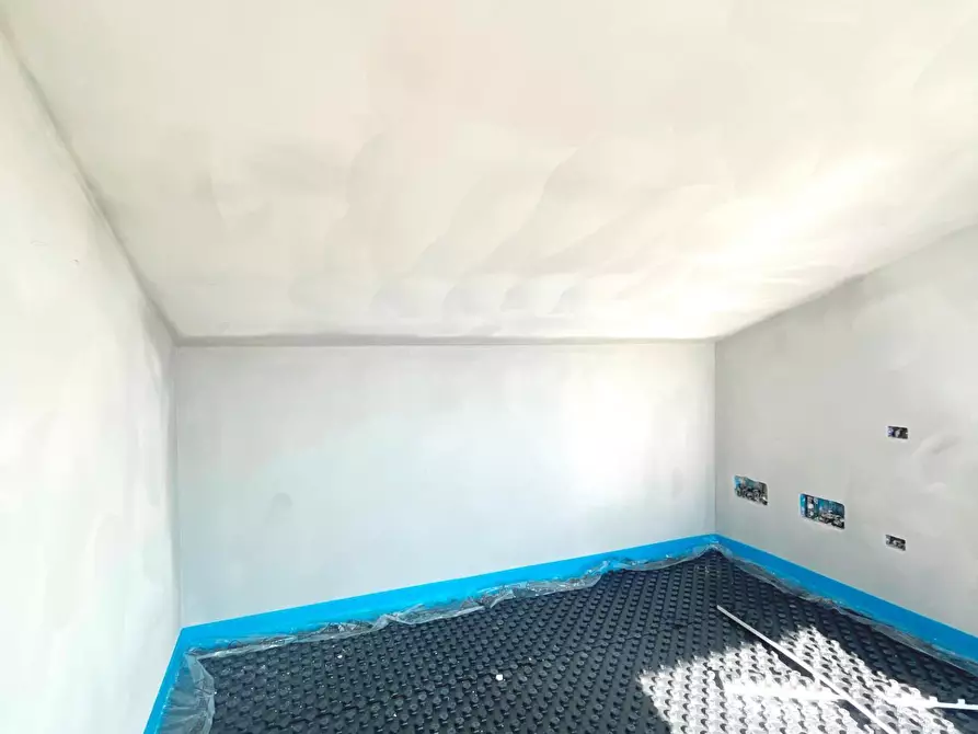 Immagine 3 di Villetta a schiera in vendita  a Cascina