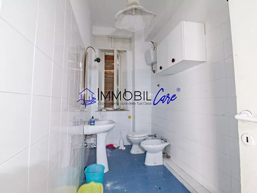 Immagine 7 di Ufficio in vendita  a Livorno