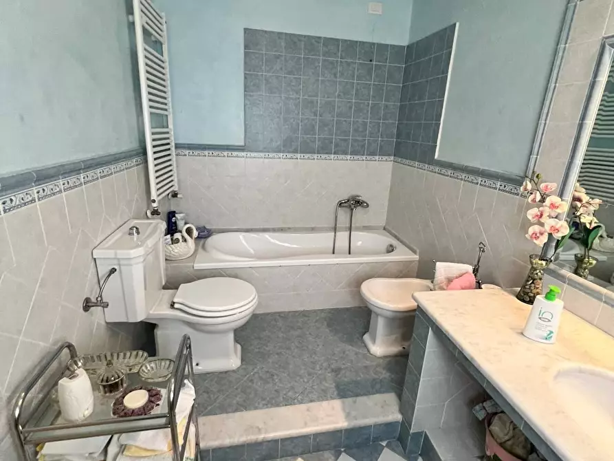 Immagine 30 di Rustico / casale in vendita  a Capannori