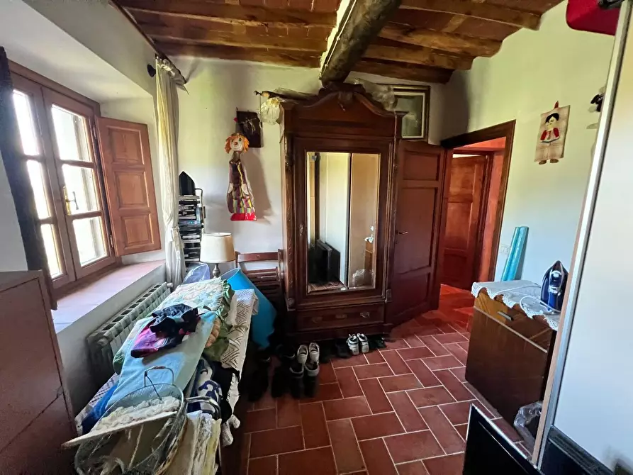 Immagine 21 di Rustico / casale in vendita  a Capannori