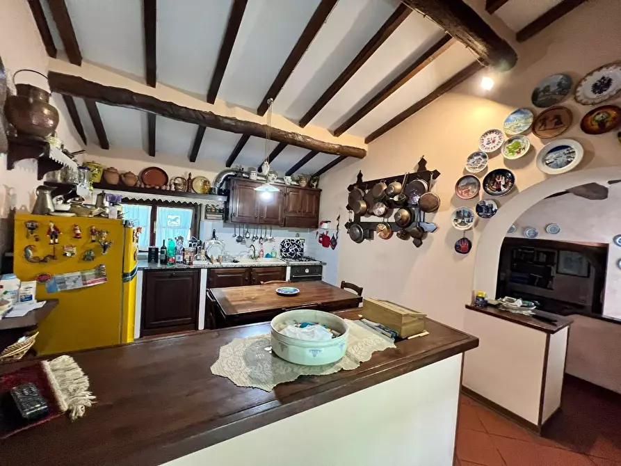 Immagine 17 di Rustico / casale in vendita  a Capannori