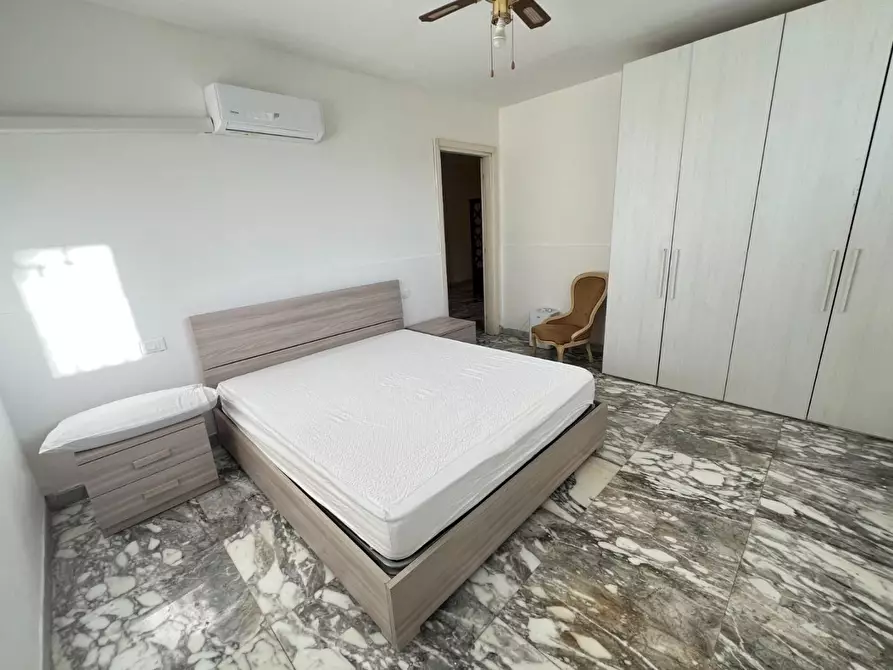 Immagine 10 di Appartamento in vendita  a Carrara