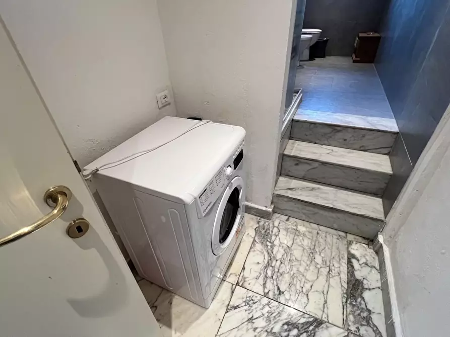 Immagine 14 di Appartamento in vendita  a Carrara