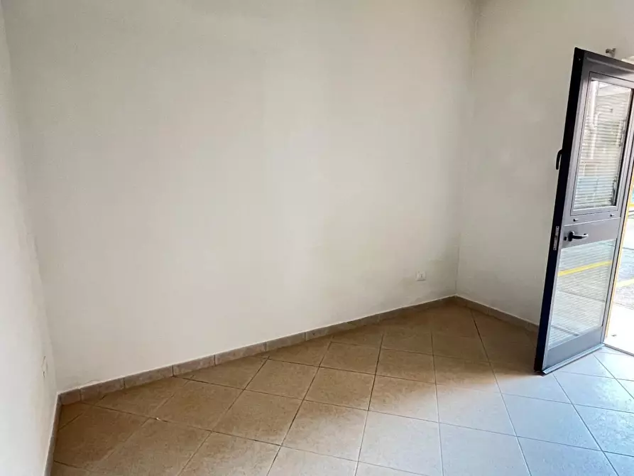 Immagine 7 di Appartamento in vendita  a Massa