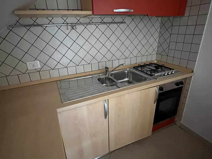 Immagine 4 di Appartamento in vendita  a Massa