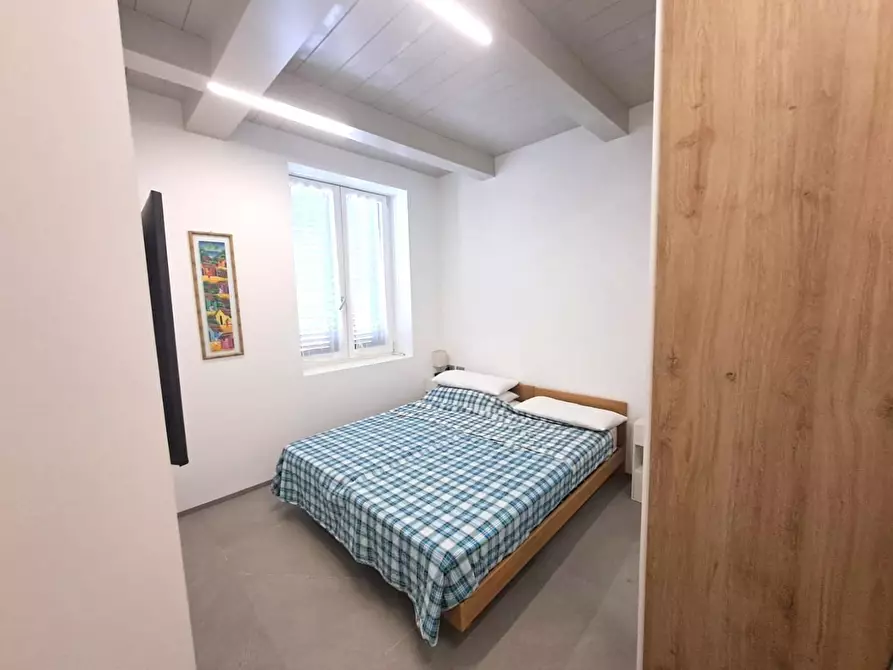 Immagine 3 di Appartamento in affitto  a Massa