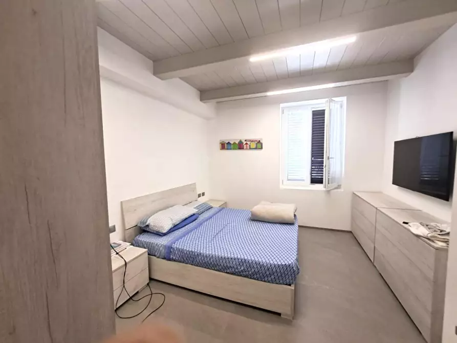 Immagine 5 di Appartamento in affitto  a Massa