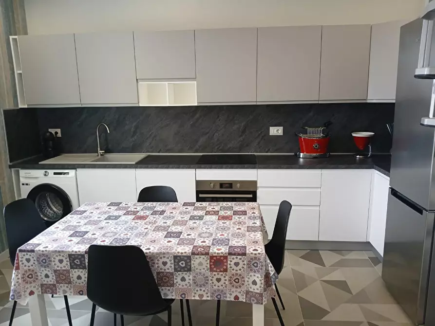 Immagine 2 di Appartamento in affitto  a Pisa