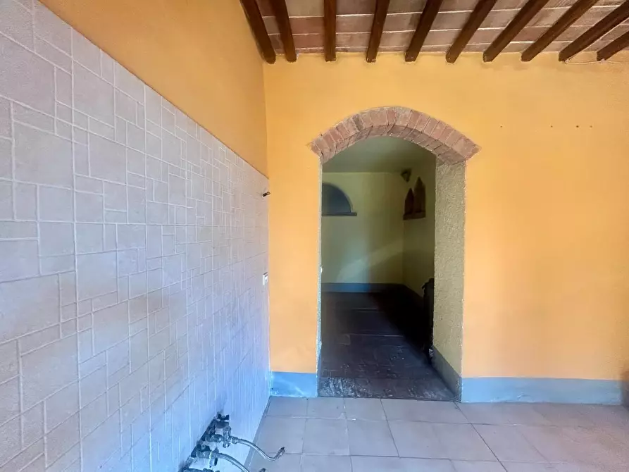 Immagine 3 di Porzione di casa in vendita  a Monteriggioni