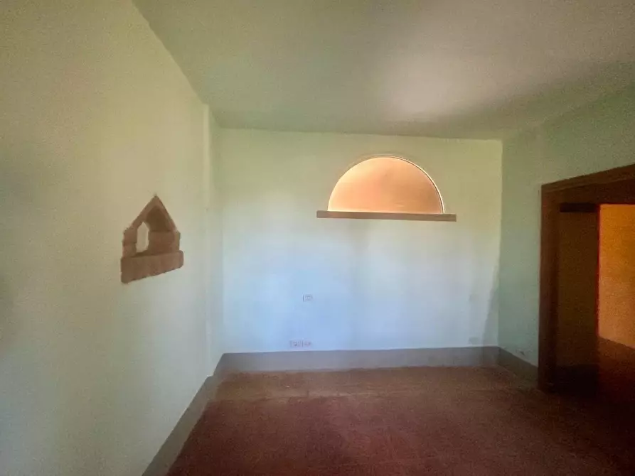 Immagine 11 di Porzione di casa in vendita  a Monteriggioni