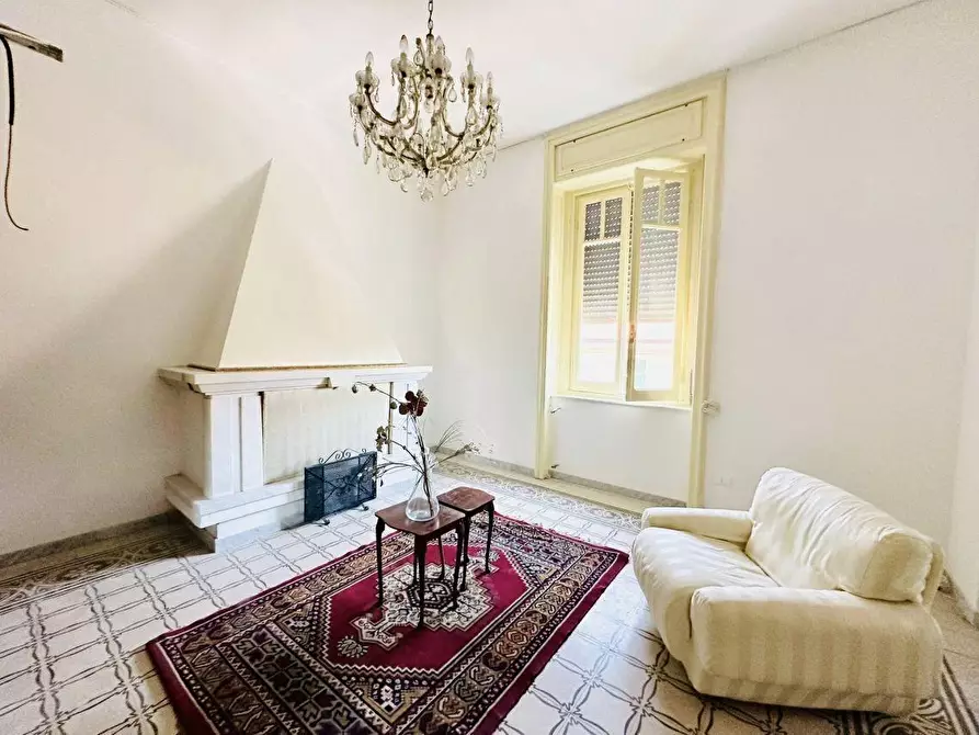 Immagine 12 di Villa in vendita  a Carrara