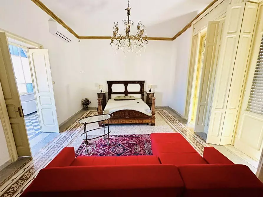 Immagine 24 di Villa in vendita  a Carrara