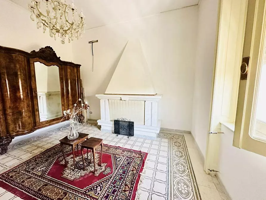 Immagine 14 di Villa in vendita  a Carrara