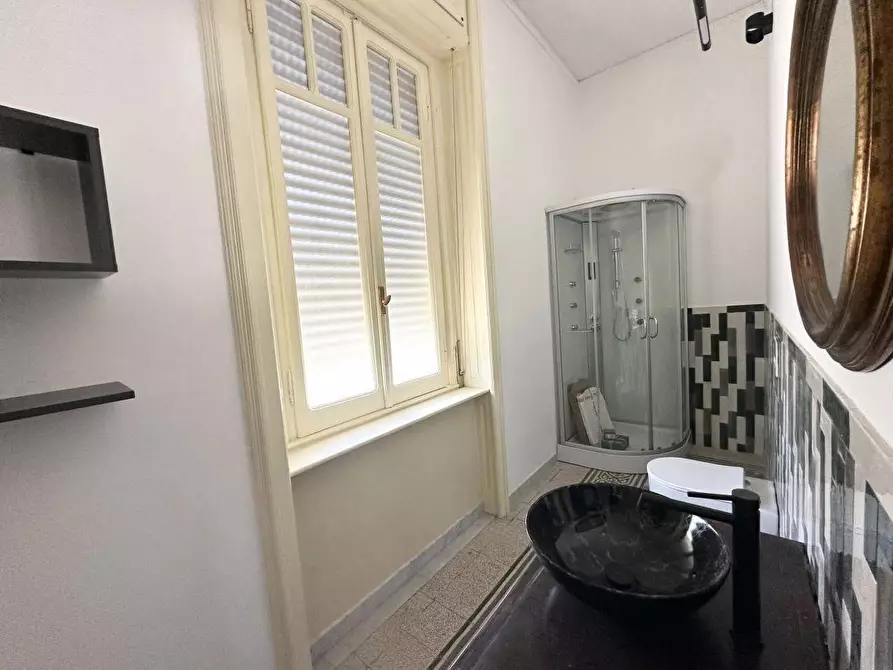 Immagine 17 di Villa in vendita  a Carrara