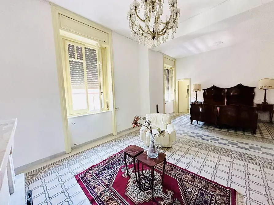 Immagine 15 di Villa in vendita  a Carrara