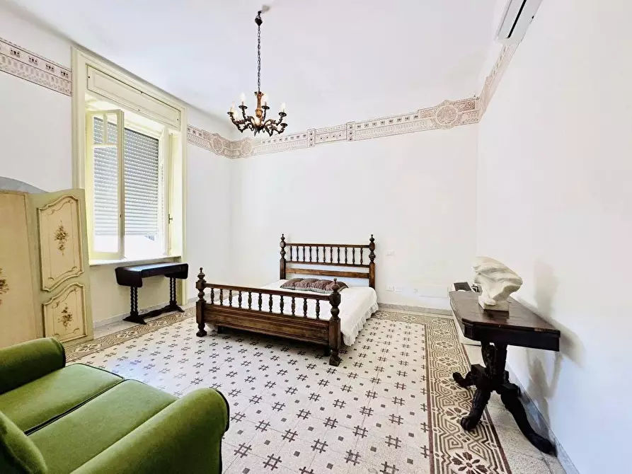 Immagine 26 di Villa in vendita  a Carrara