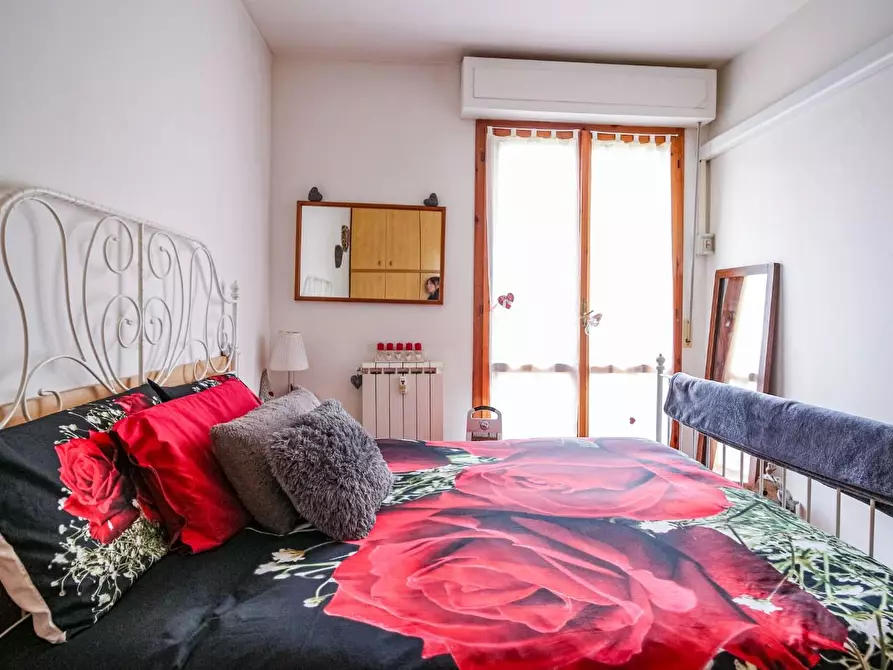 Immagine 11 di Appartamento in vendita  a Pisa