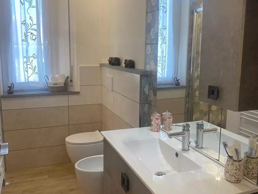 Immagine 4 di Appartamento in vendita  a Piombino