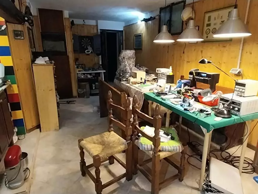 Immagine 42 di Villa in vendita  a Calci