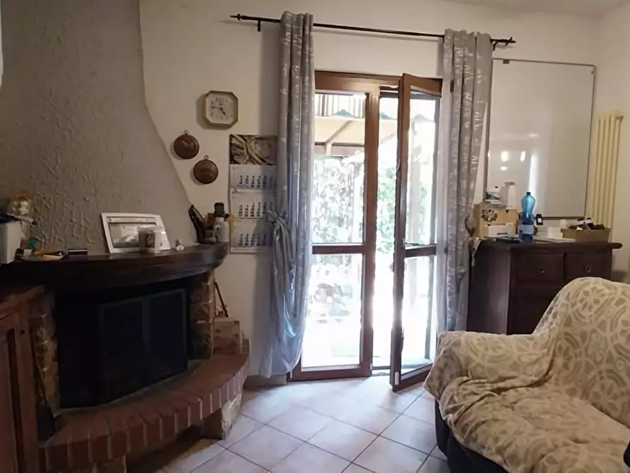 Immagine 10 di Villa in vendita  a Calci