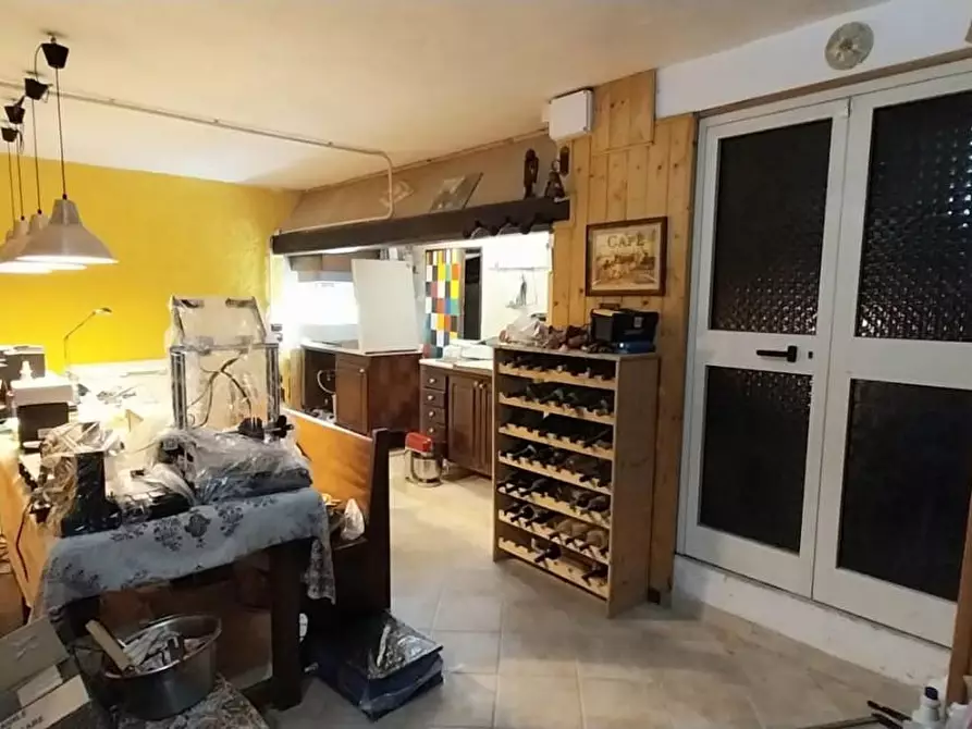 Immagine 41 di Villa in vendita  a Calci