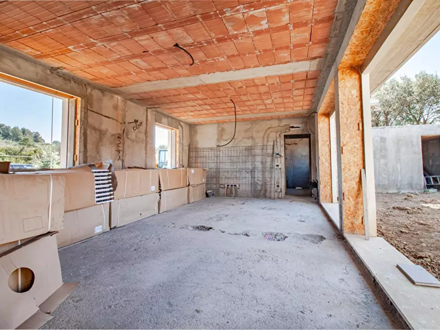 Immagine 7 di Villa in vendita  a Livorno