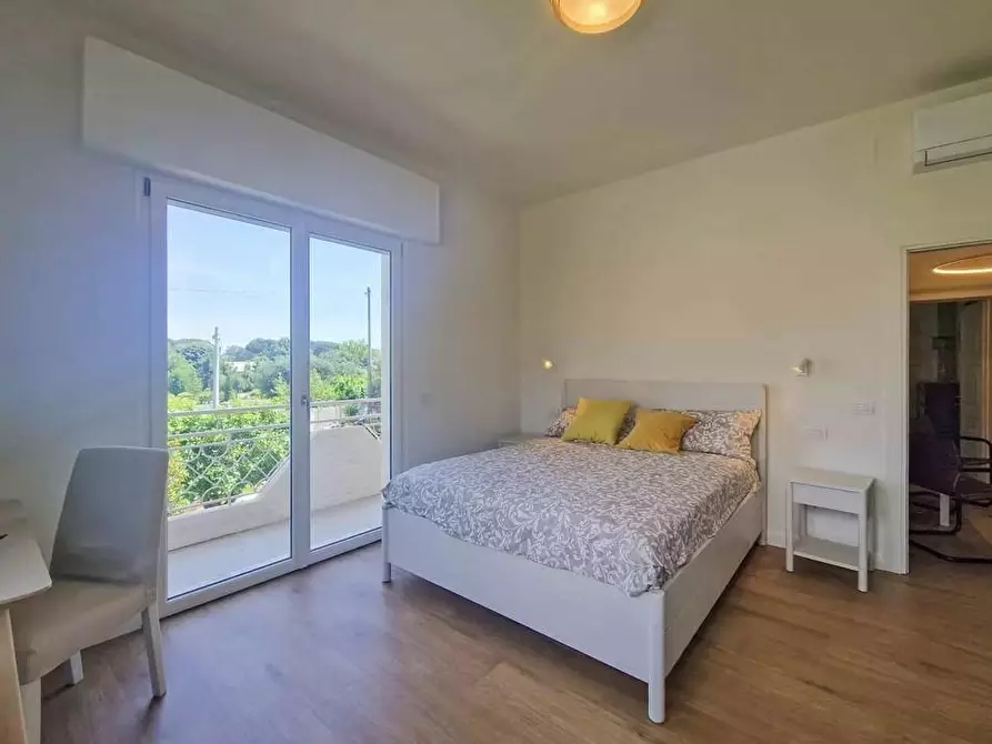 Immagine 25 di Villa in affitto  a Pietrasanta