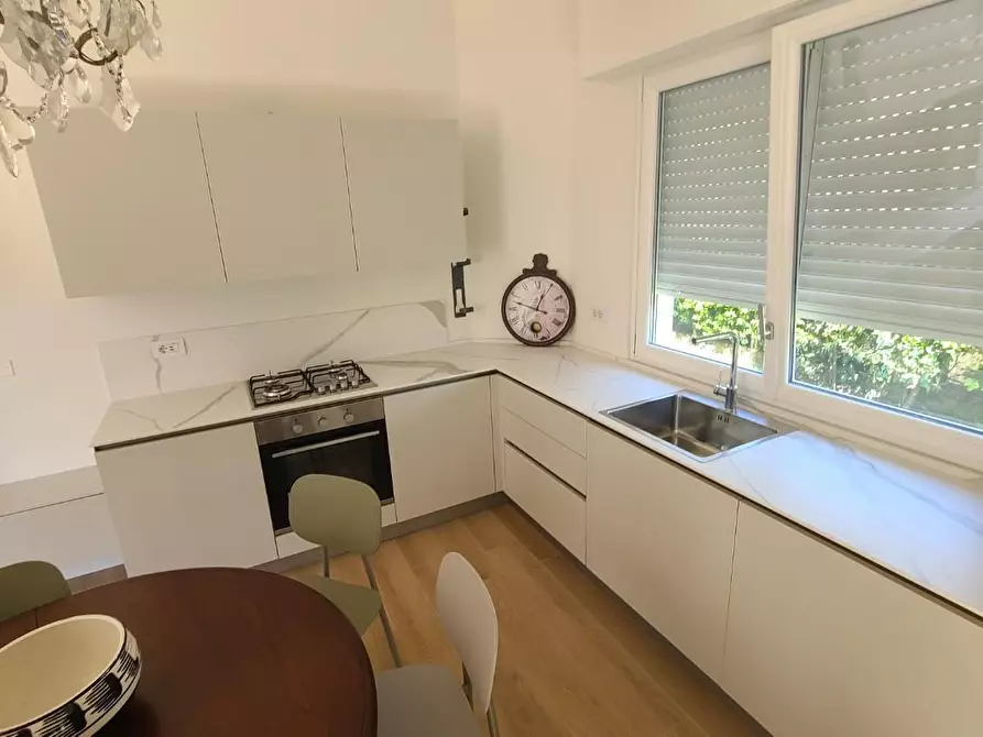 Immagine 13 di Villa in affitto  a Pietrasanta