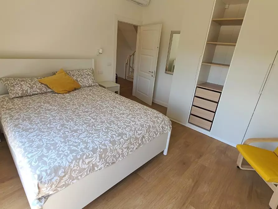 Immagine 23 di Villa in affitto  a Pietrasanta